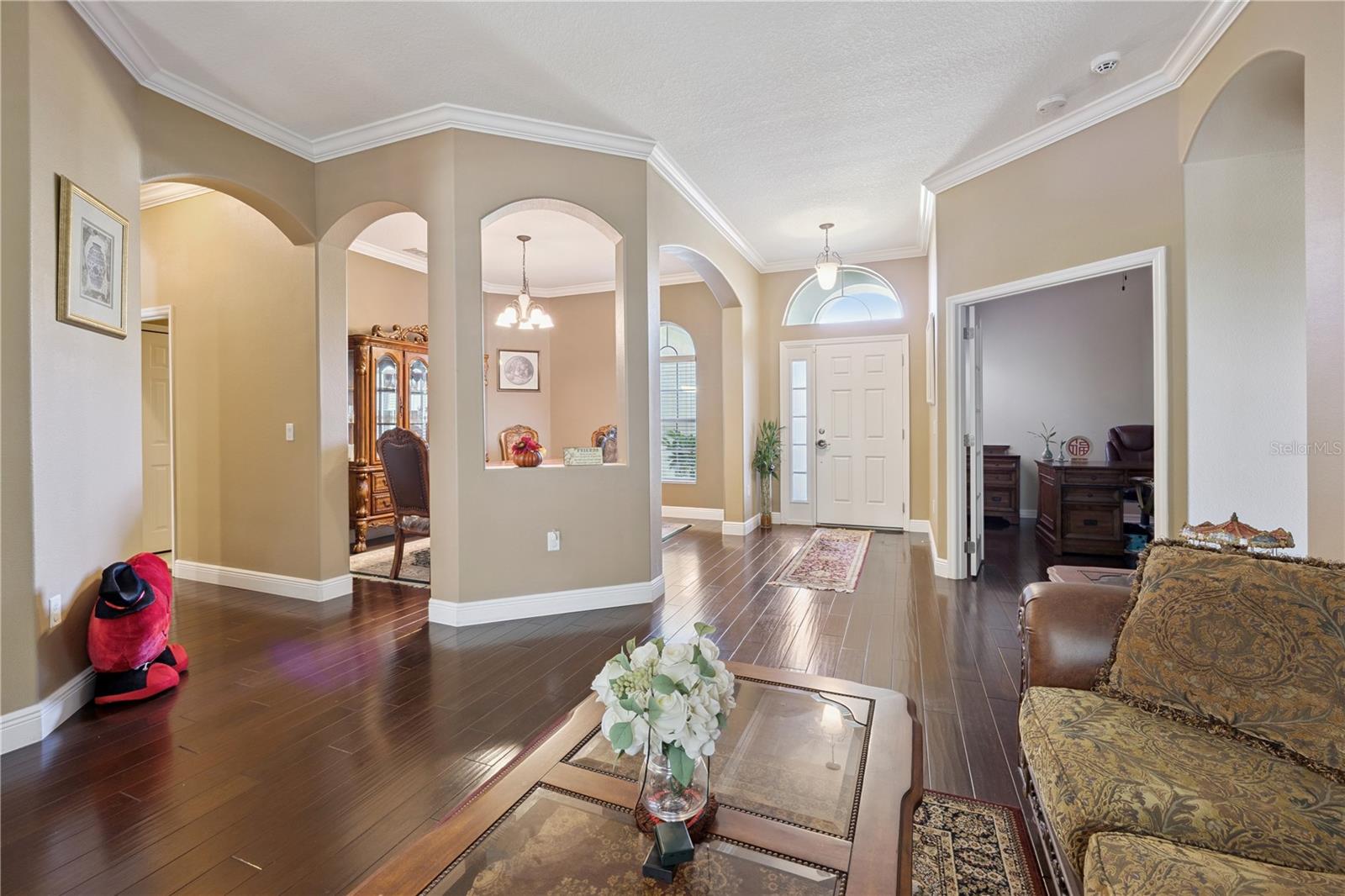 Image 16 of 38 For 366 Da Gama Drive