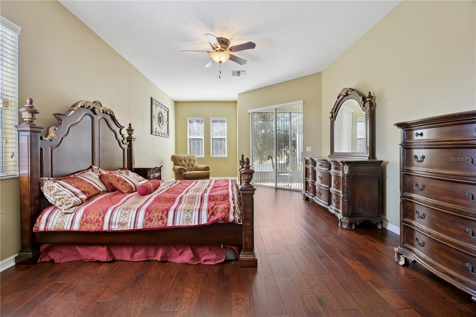 Image 21 of 38 For 366 Da Gama Drive