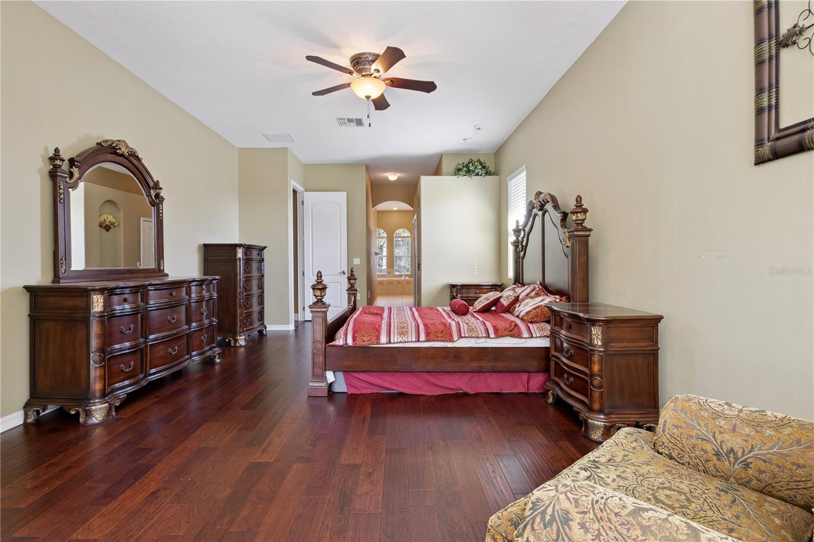 Image 22 of 38 For 366 Da Gama Drive