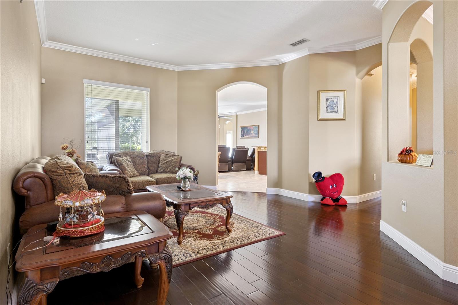 Image 9 of 38 For 366 Da Gama Drive