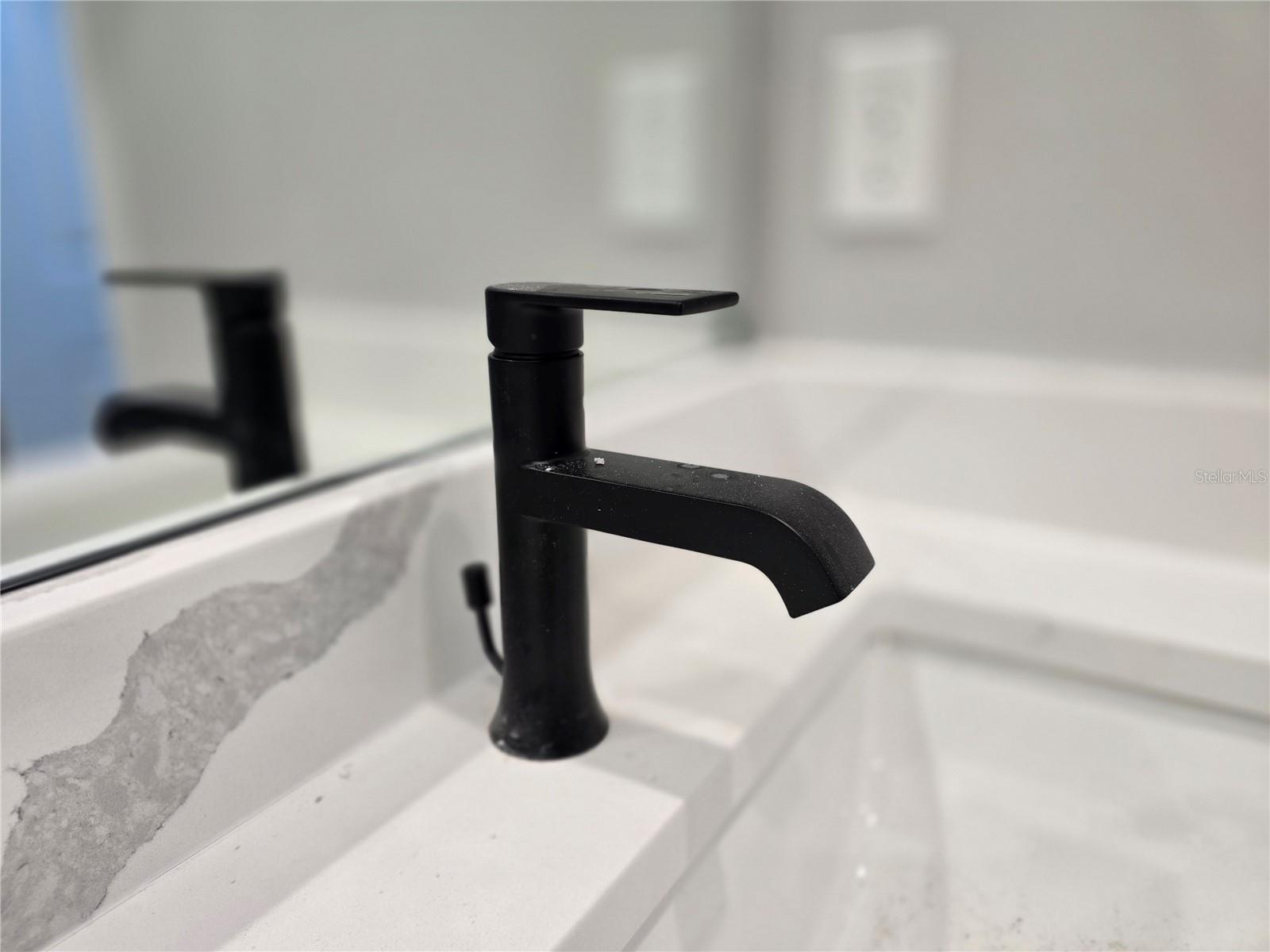 Image 35 of 67 For 6 Calendula Court