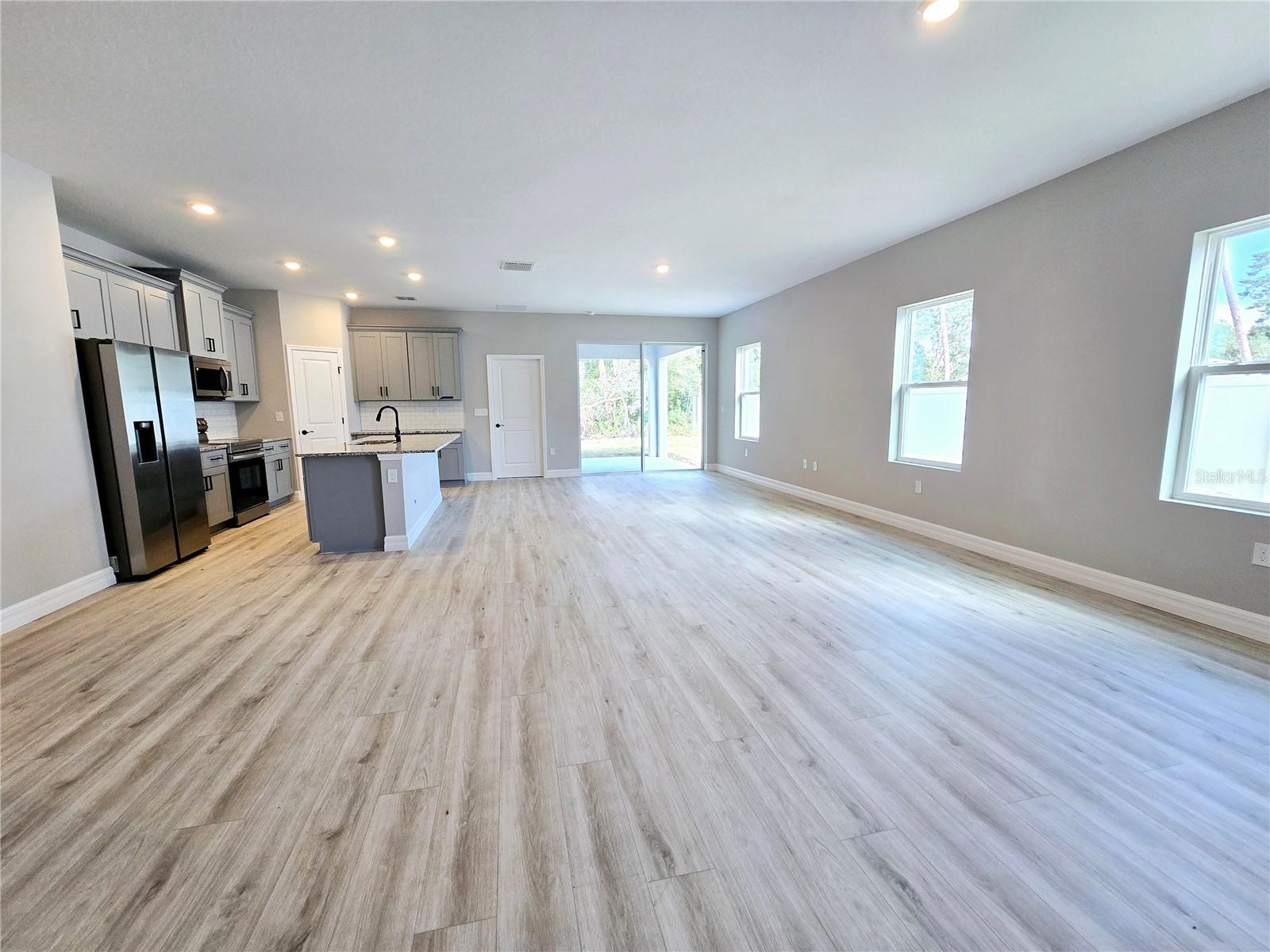 Image 45 of 67 For 6 Calendula Court