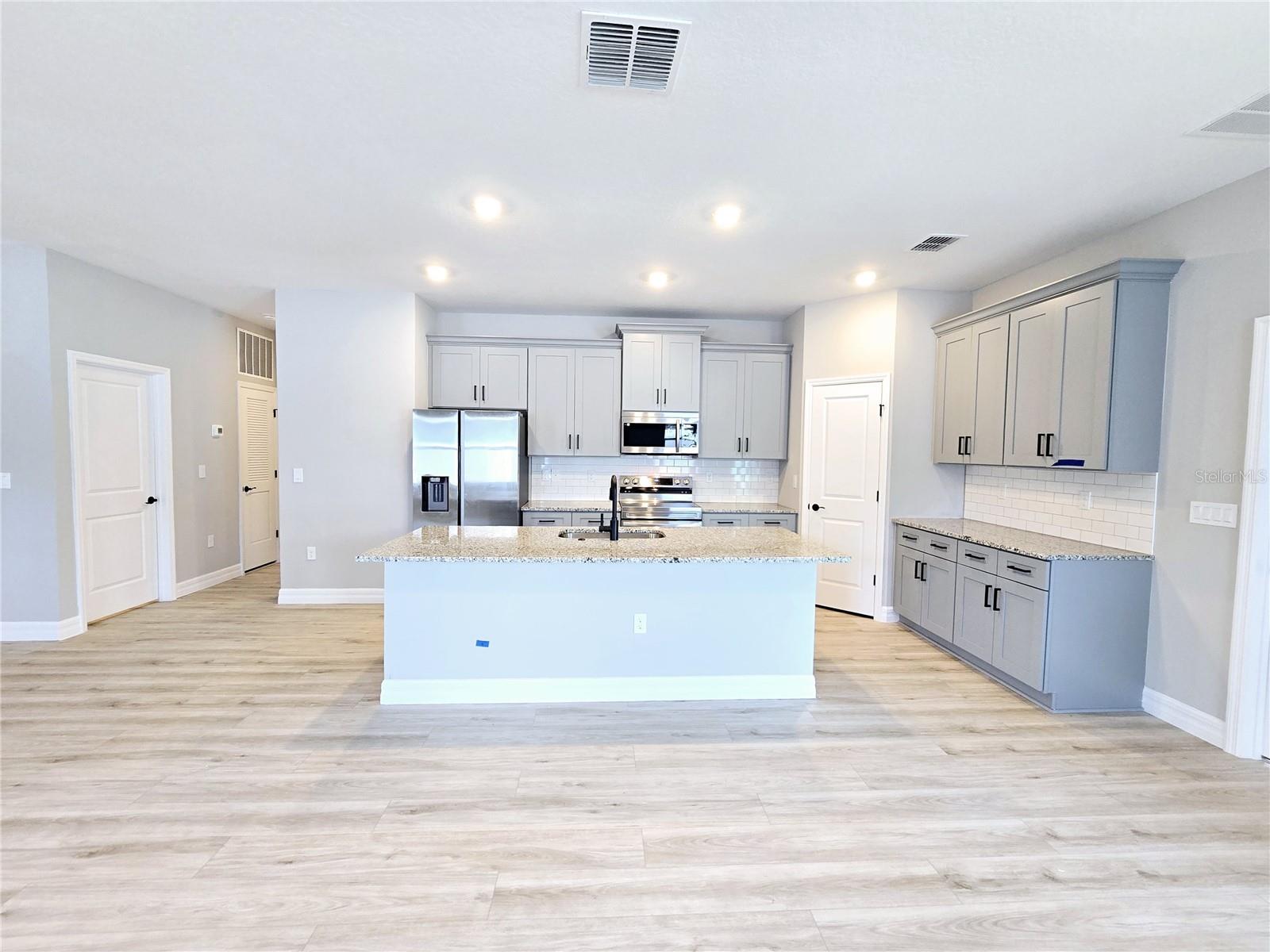 Image 46 of 67 For 6 Calendula Court