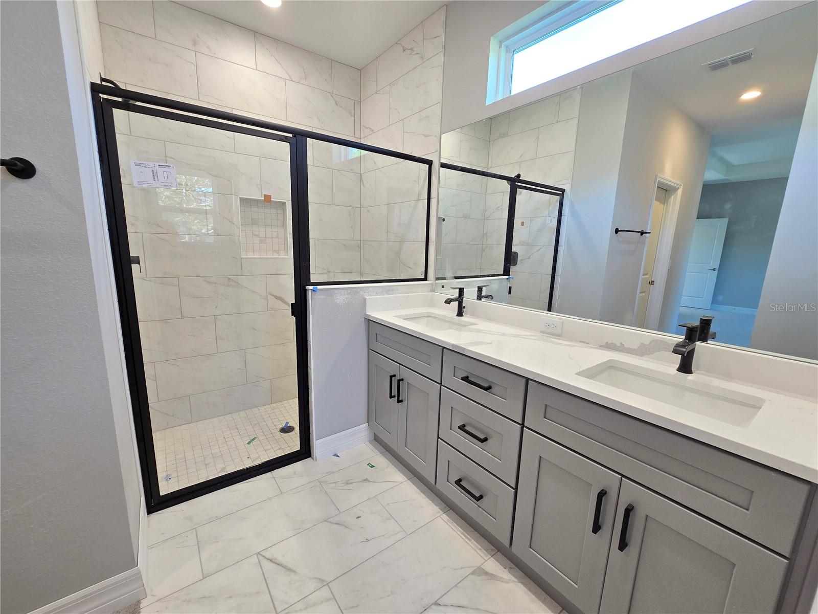 Image 9 of 67 For 6 Calendula Court