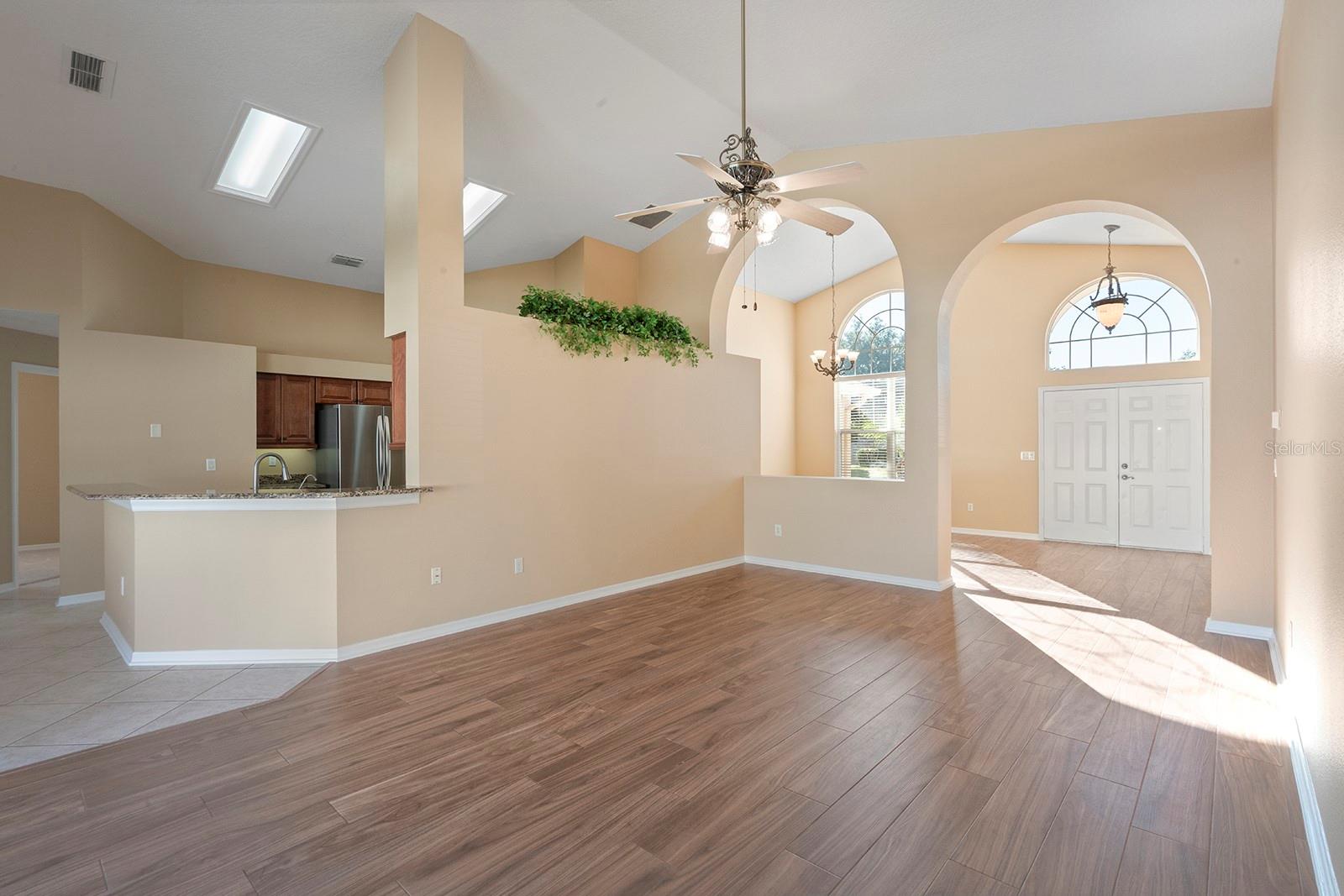 Image 12 of 55 For 1920 Turnberry Drive