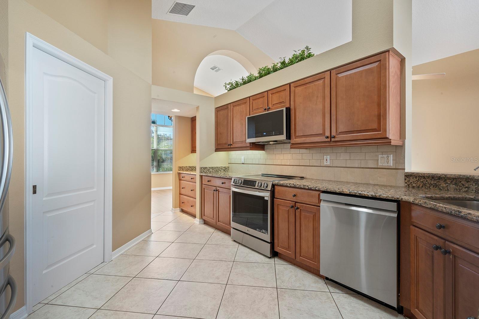 Image 13 of 55 For 1920 Turnberry Drive