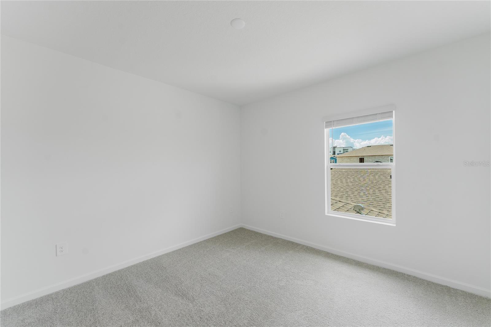 Image 22 of 40 For 2396 Rider Rain Lane