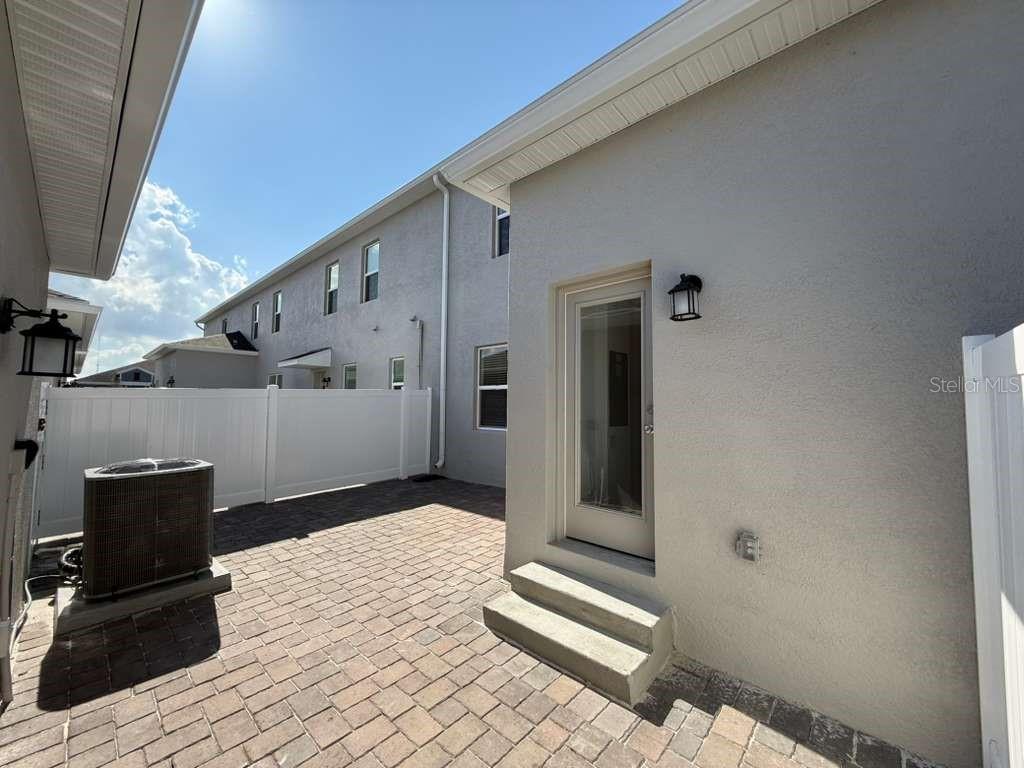 Image 31 of 40 For 2396 Rider Rain Lane