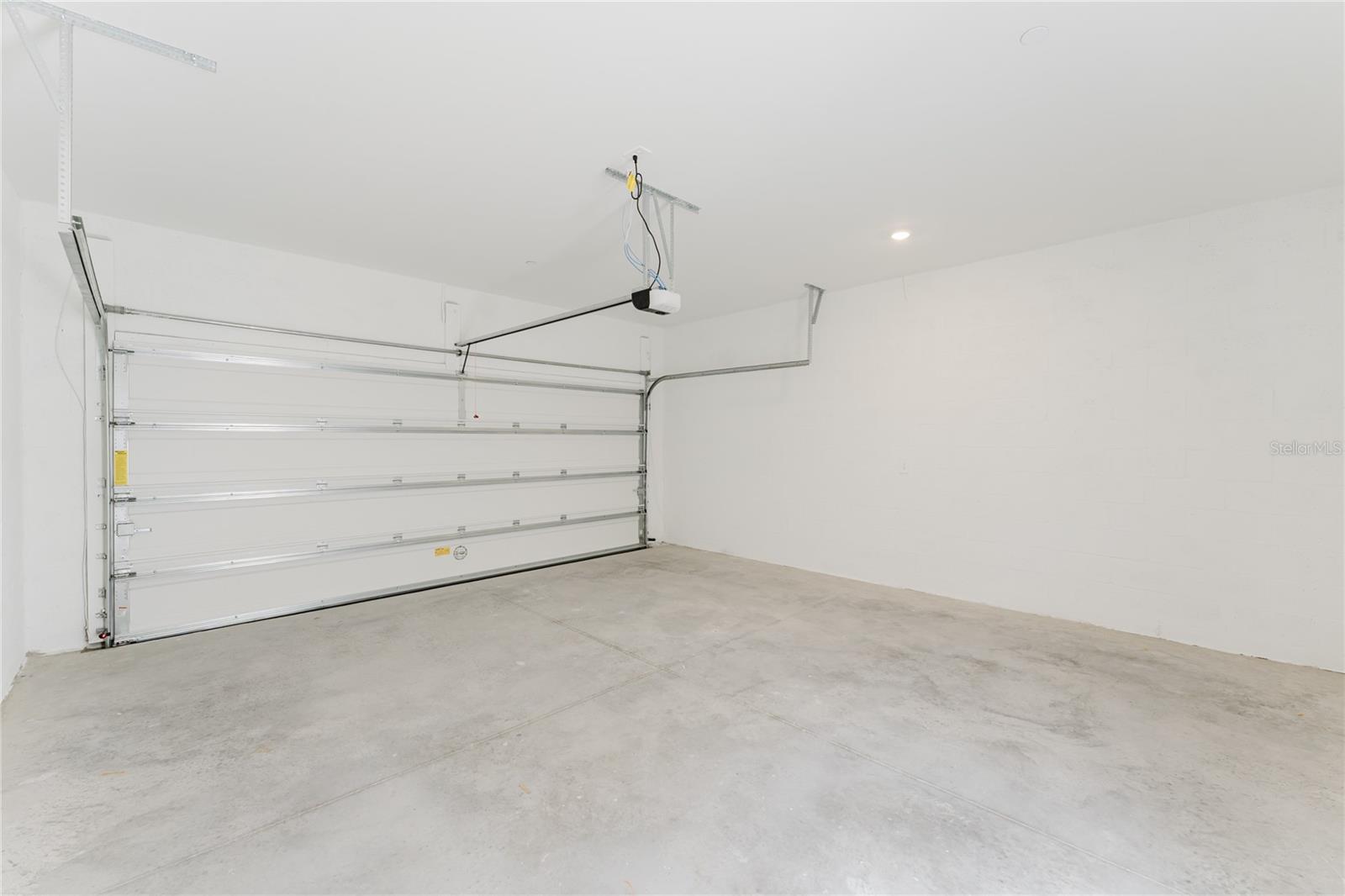 Image 33 of 40 For 2396 Rider Rain Lane