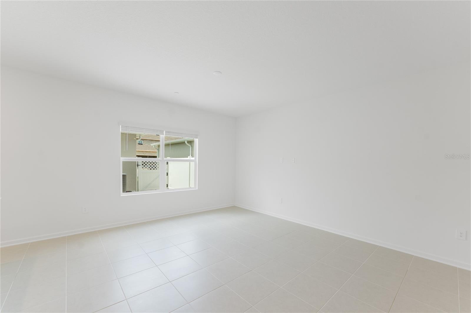 Image 4 of 40 For 2396 Rider Rain Lane