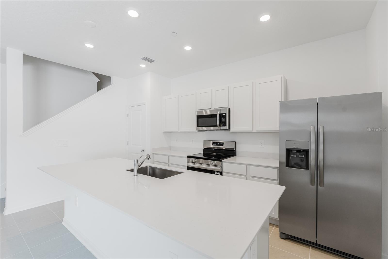 Image 8 of 40 For 2396 Rider Rain Lane