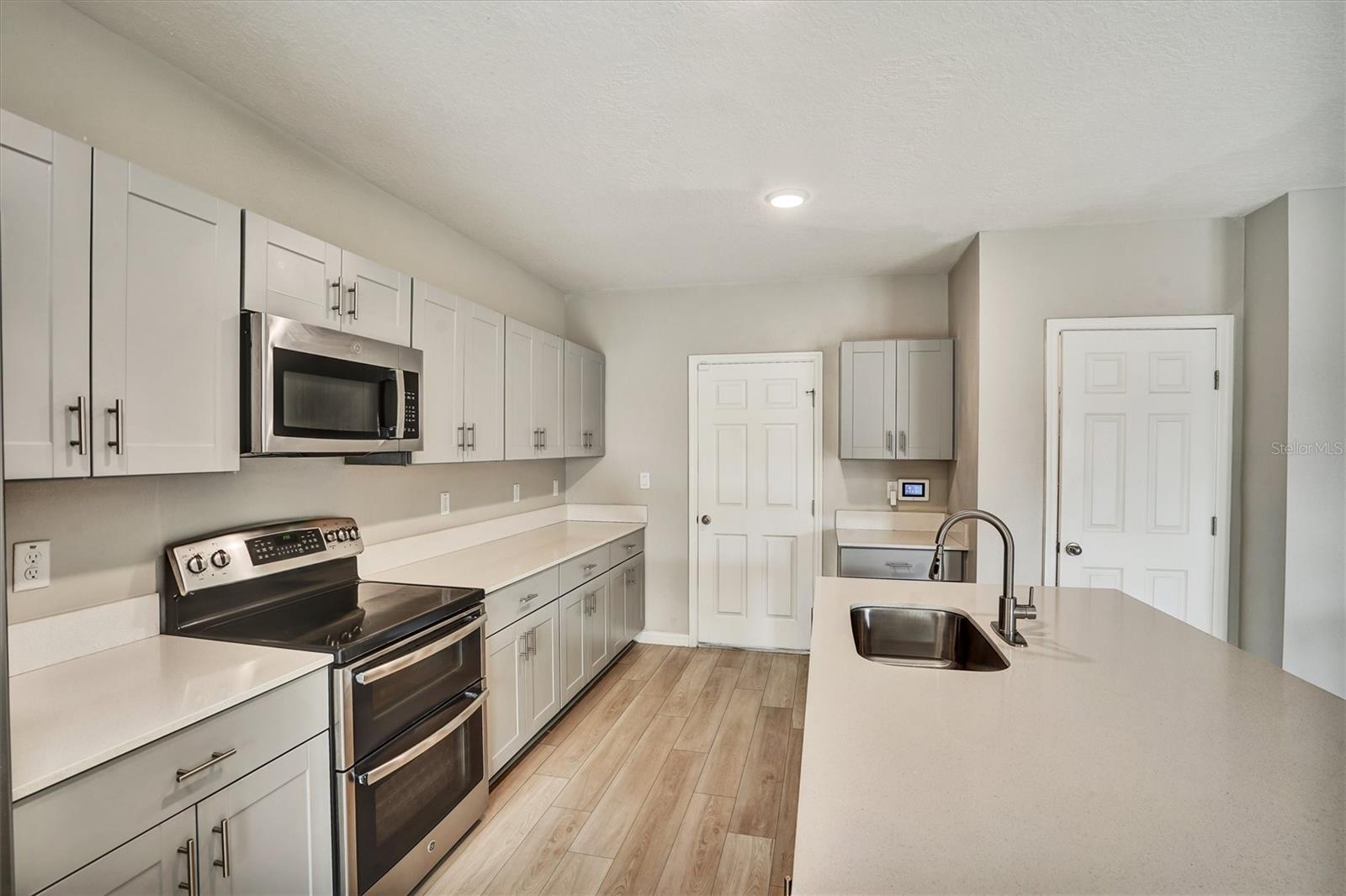 Image 17 of 25 For 4903 Mainsail Street