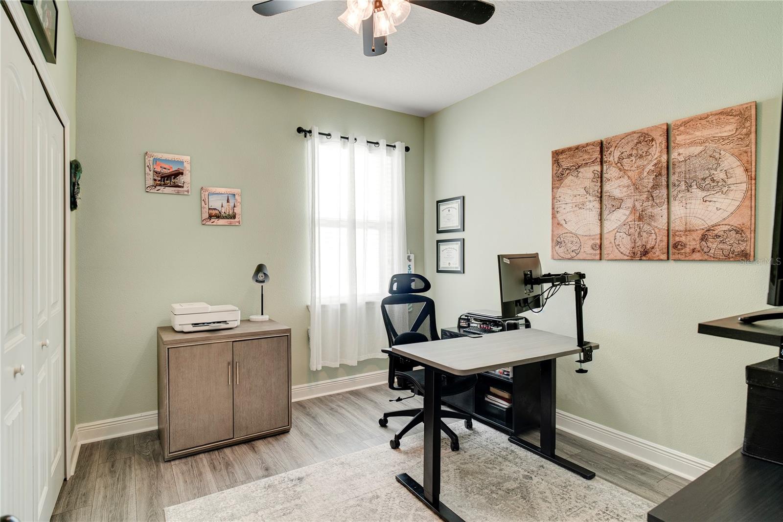 Image 23 of 39 For 623 Lake Cove Pointe Circle