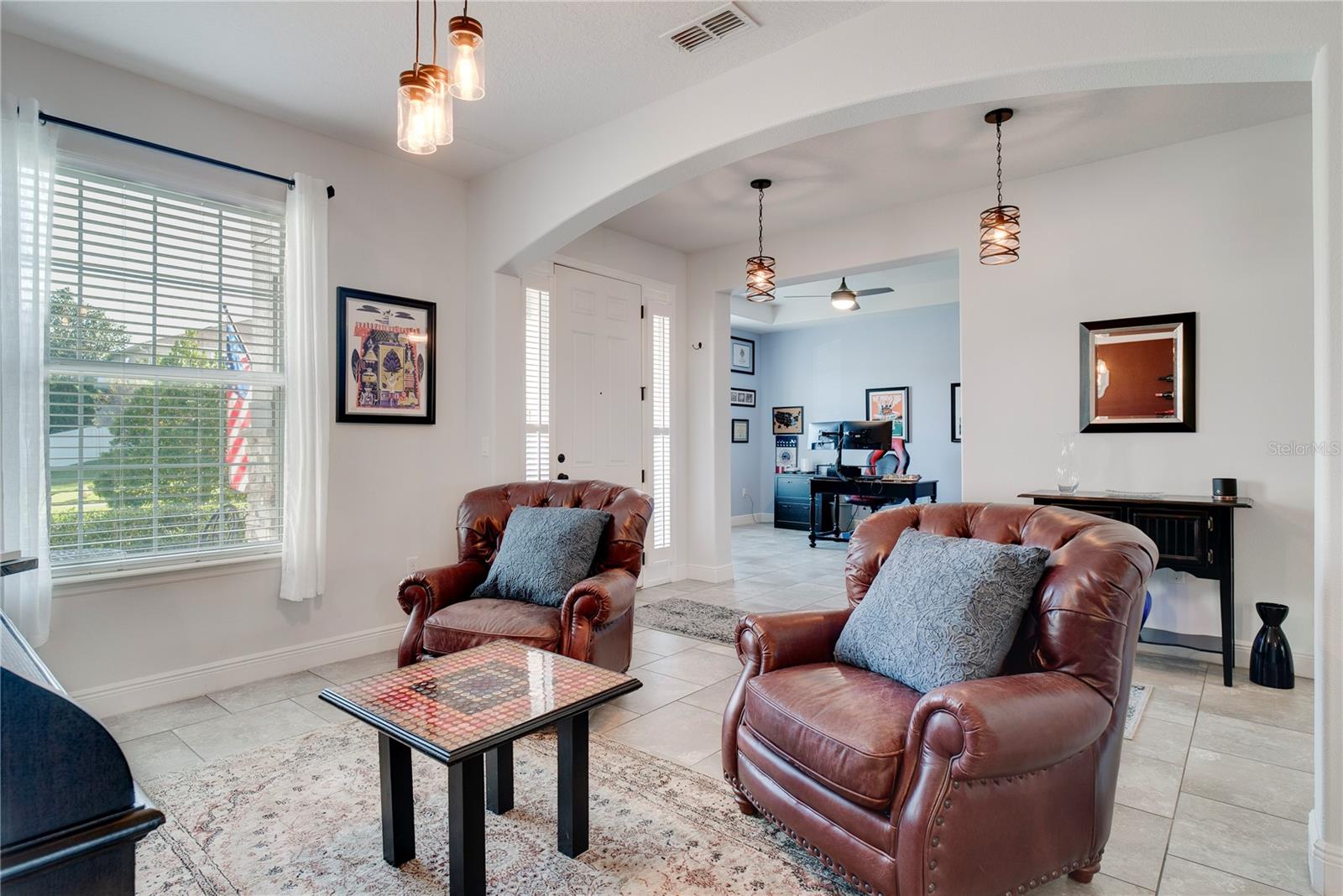 Image 6 of 39 For 623 Lake Cove Pointe Circle