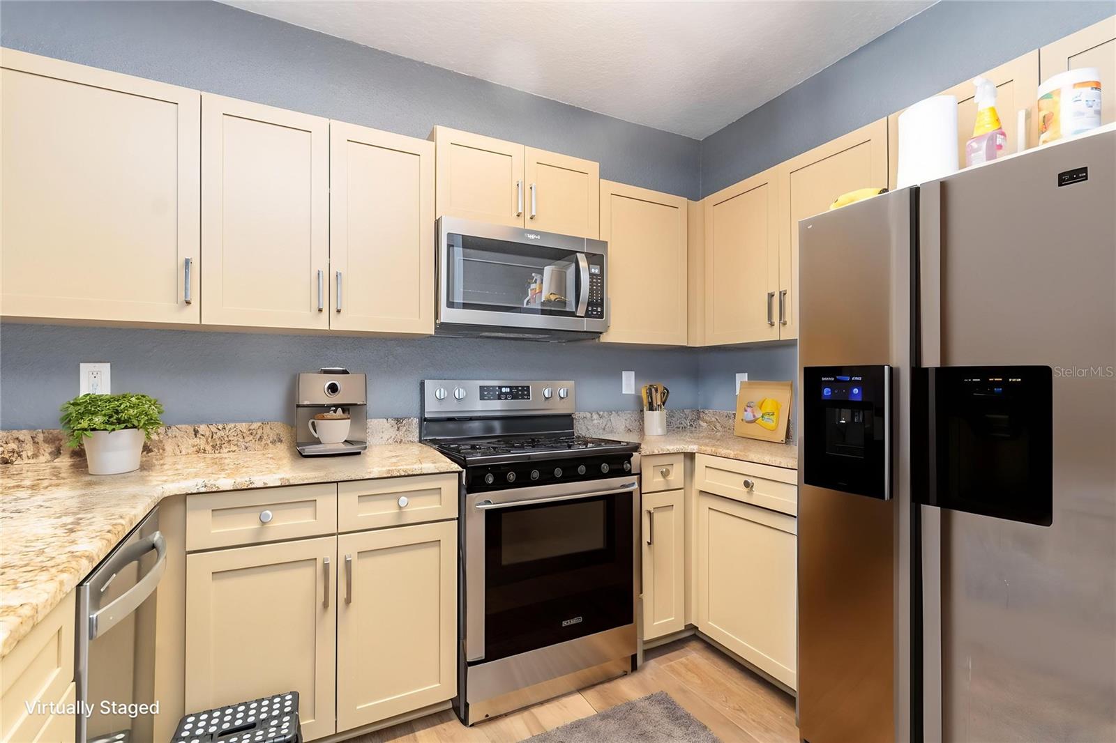 Image 14 of 34 For 202 South Street 5051