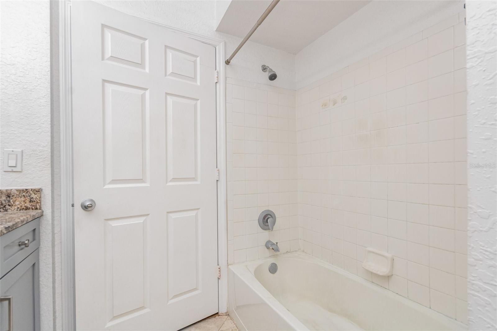 Image 26 of 34 For 202 South Street 5051