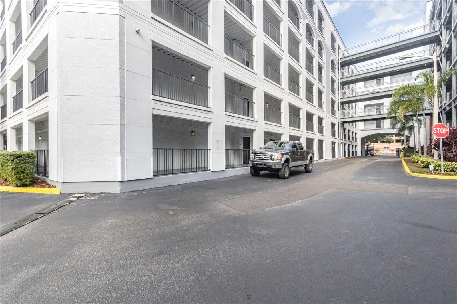 Image 32 of 34 For 202 South Street 5051