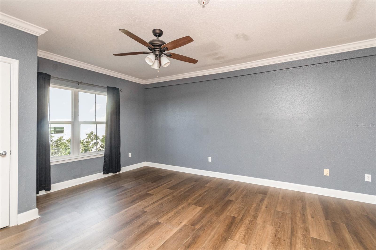 Image 4 of 34 For 202 South Street 5051