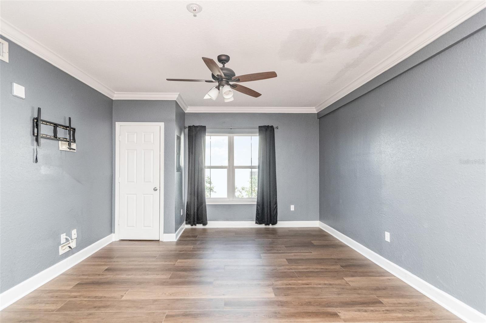 Image 6 of 34 For 202 South Street 5051