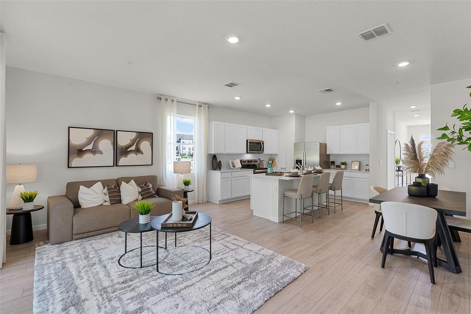 Image 5 of 15 For 3137 Chroma Street