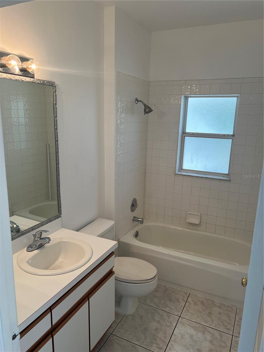 Image 20 of 24 For 3721 Pickwick Drive