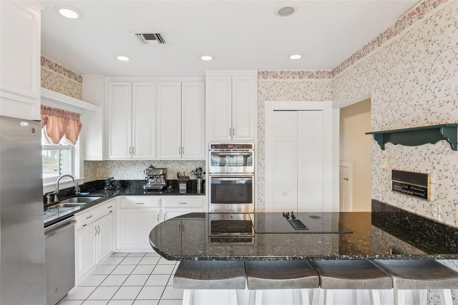 Image 16 of 57 For 5150 Gentry Oaks Place