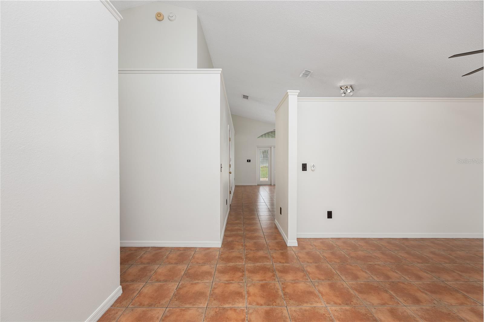 Image 11 of 30 For 1646 Riveredge Road