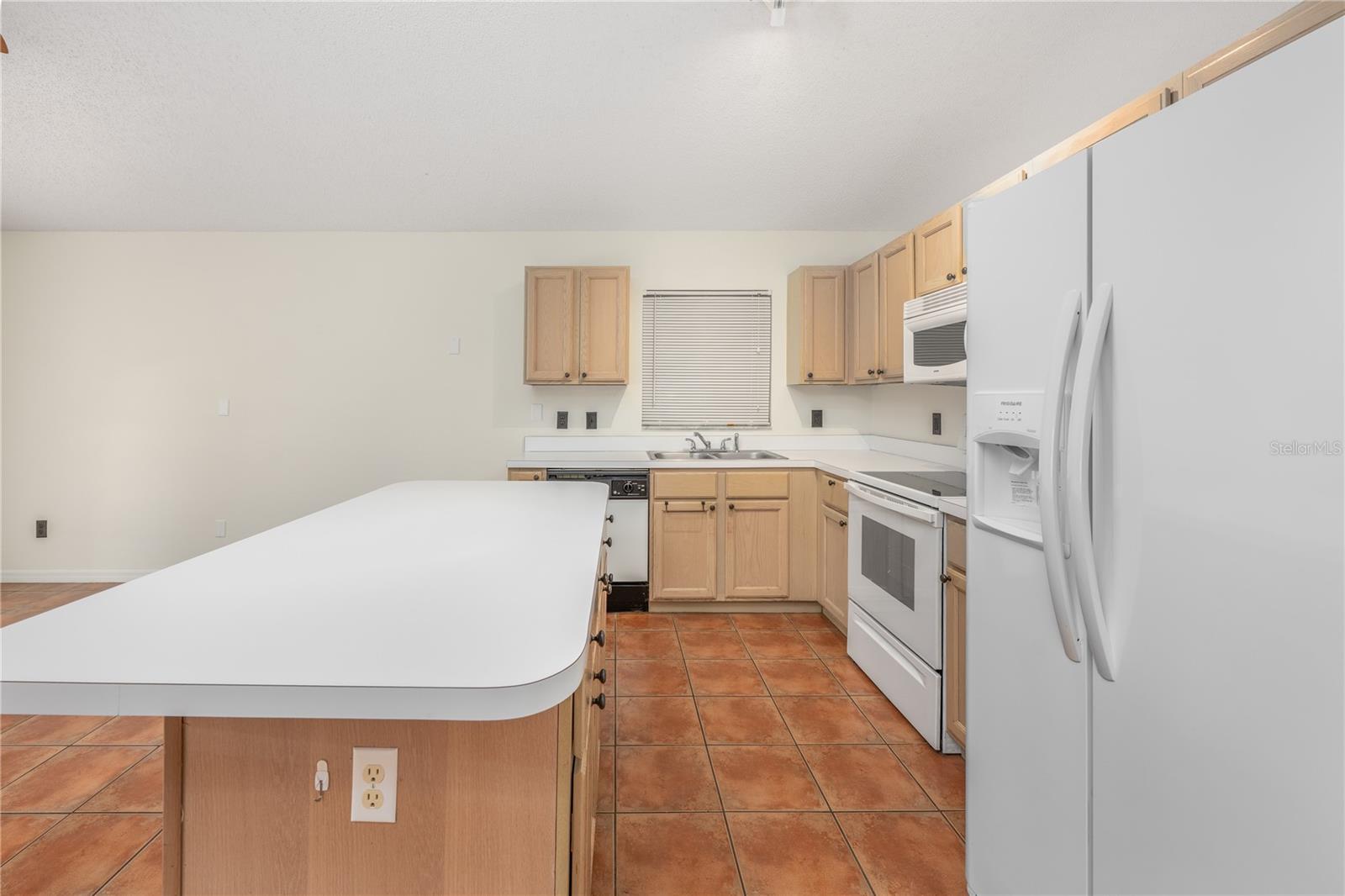 Image 14 of 30 For 1646 Riveredge Road