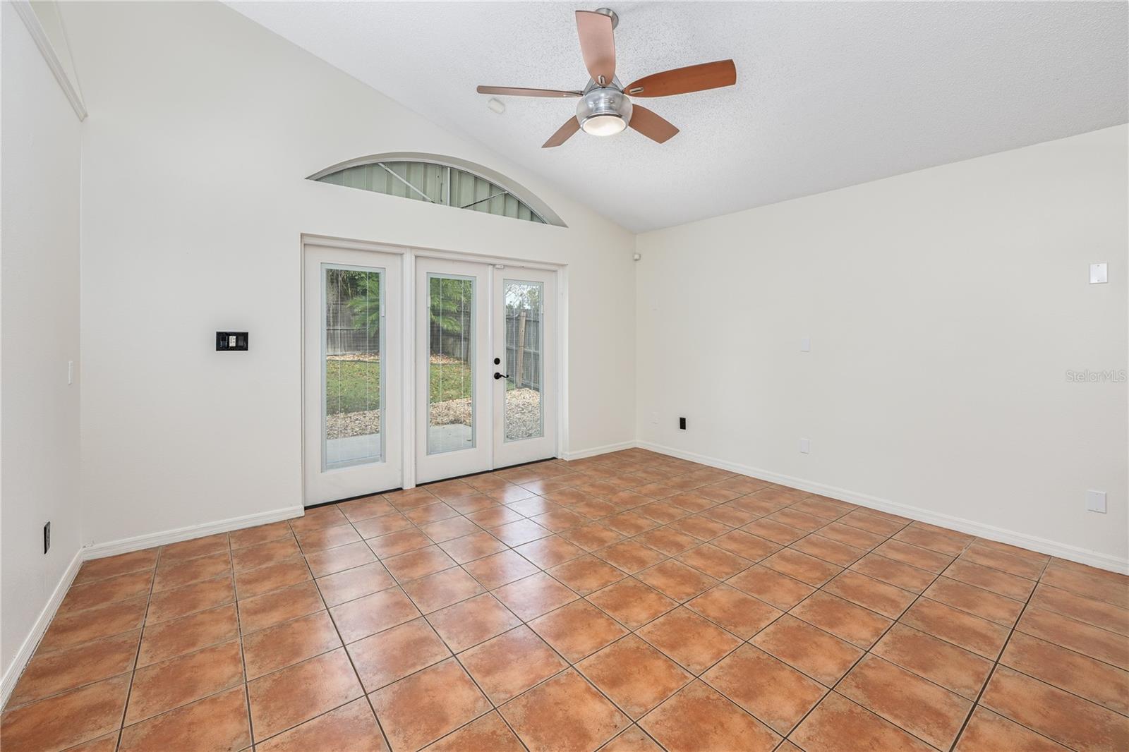 Image 17 of 30 For 1646 Riveredge Road