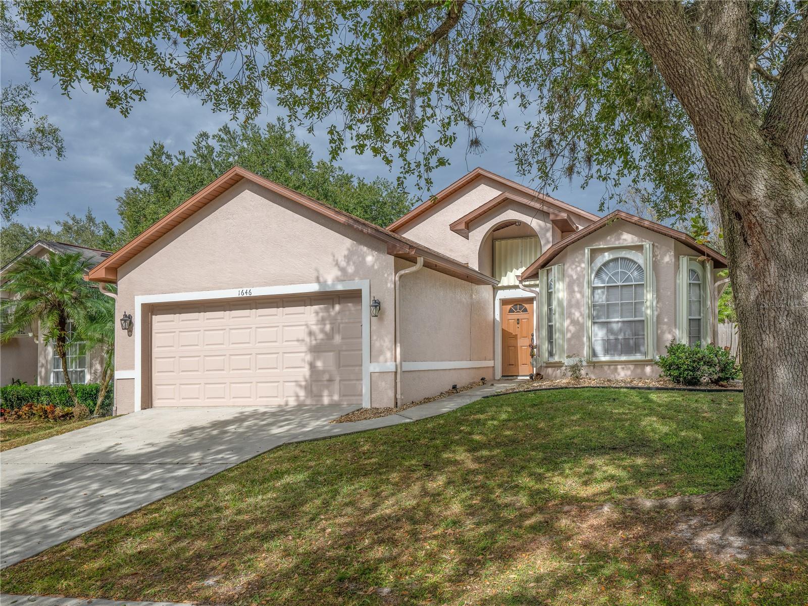 Image 4 of 30 For 1646 Riveredge Road