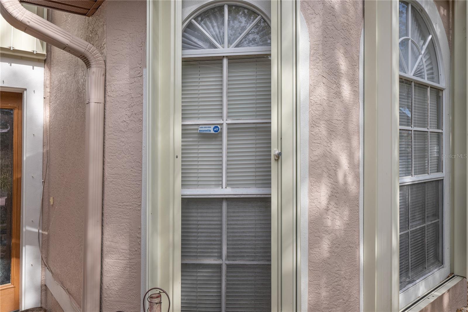 Image 6 of 30 For 1646 Riveredge Road