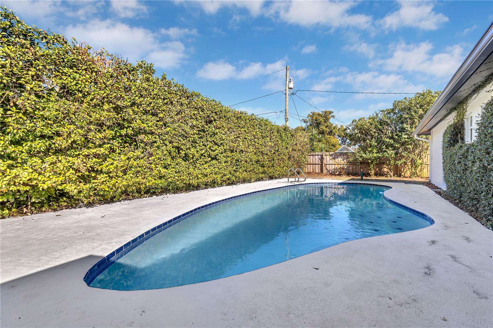 Image 27 of 47 For 2817 Fitzooth Drive