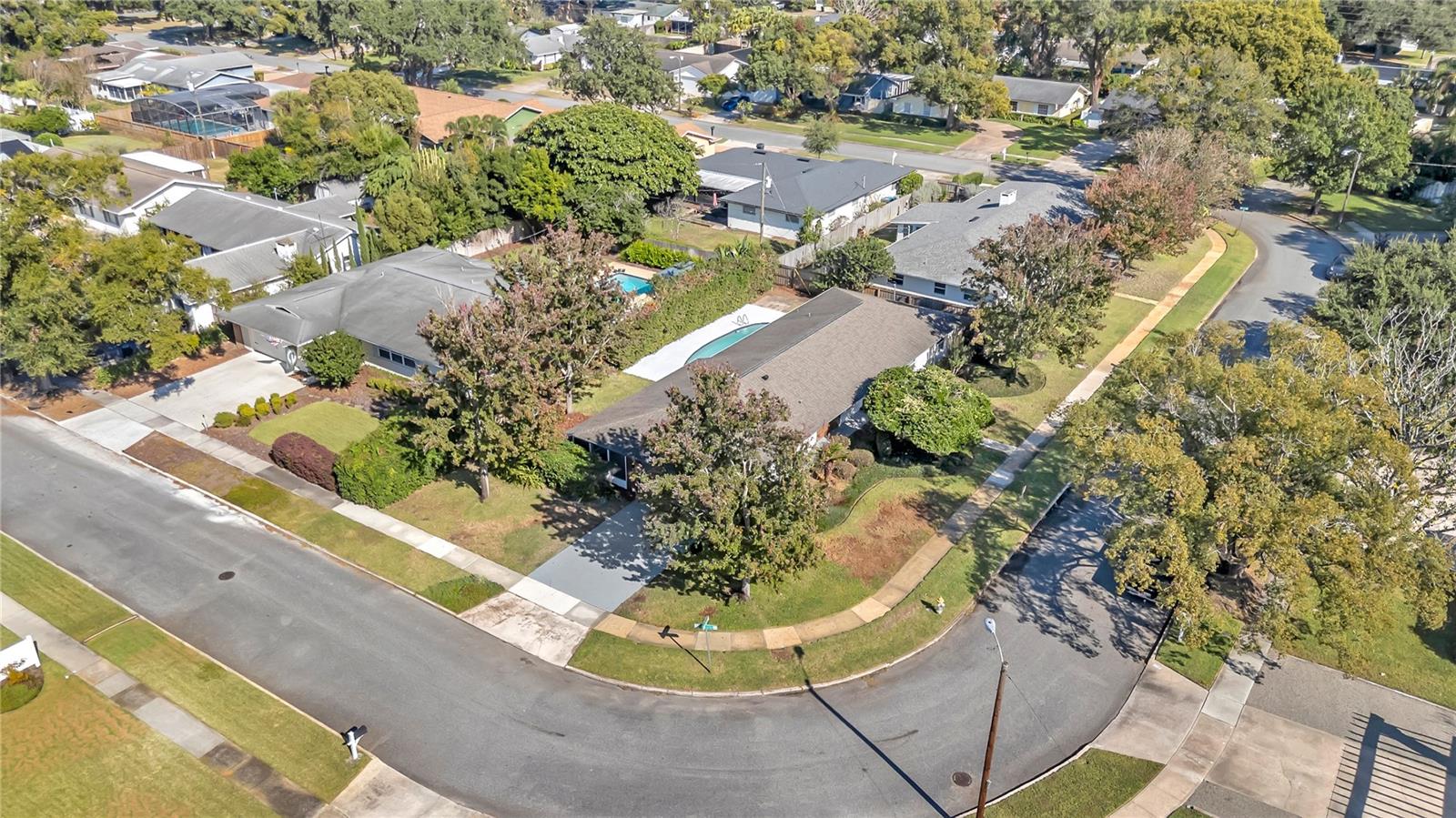 Image 28 of 47 For 2817 Fitzooth Drive