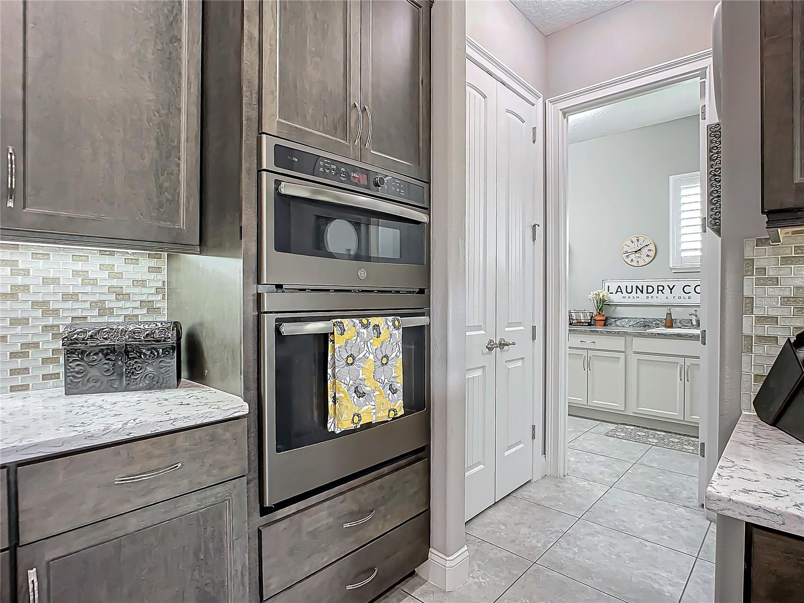 Image 12 of 70 For 2932 Bella Flore Terrace