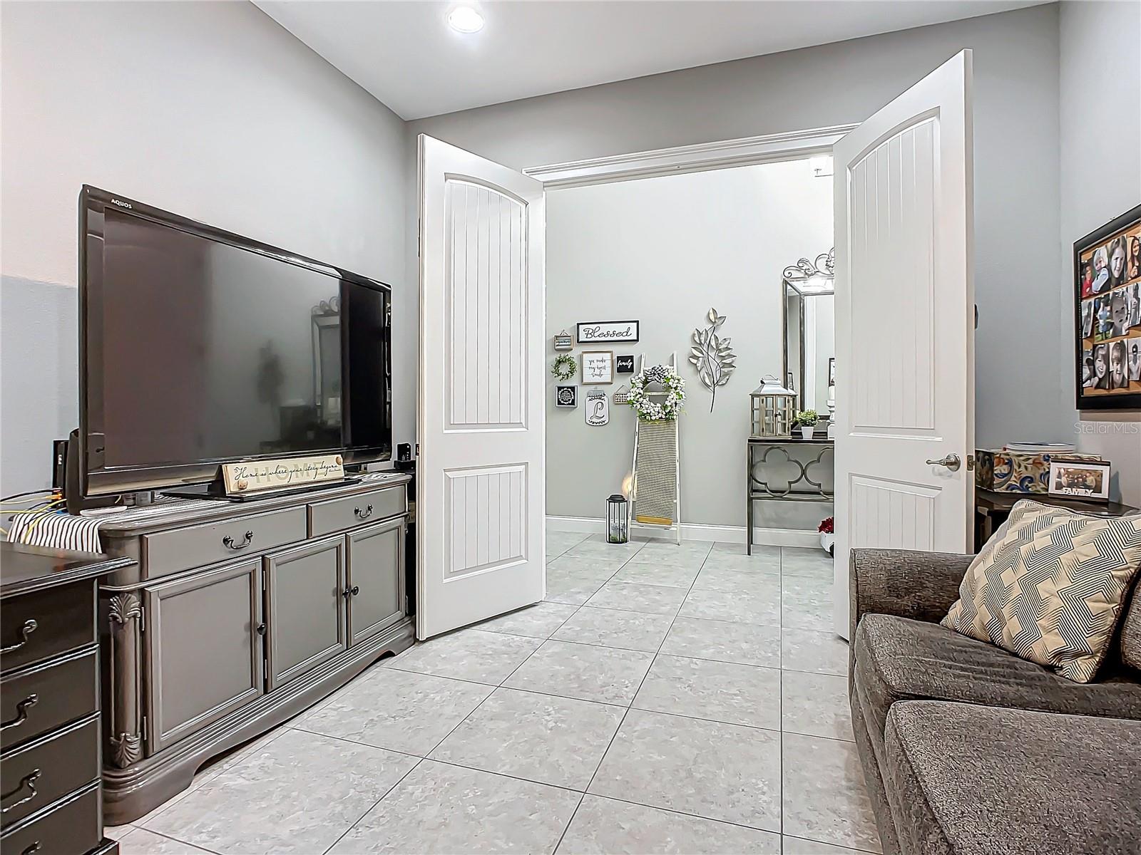 Image 27 of 70 For 2932 Bella Flore Terrace