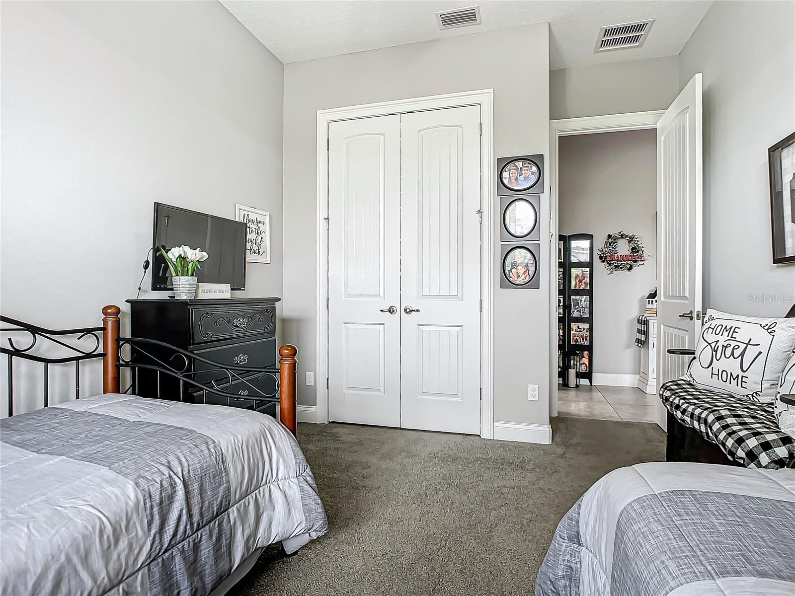 Image 33 of 70 For 2932 Bella Flore Terrace