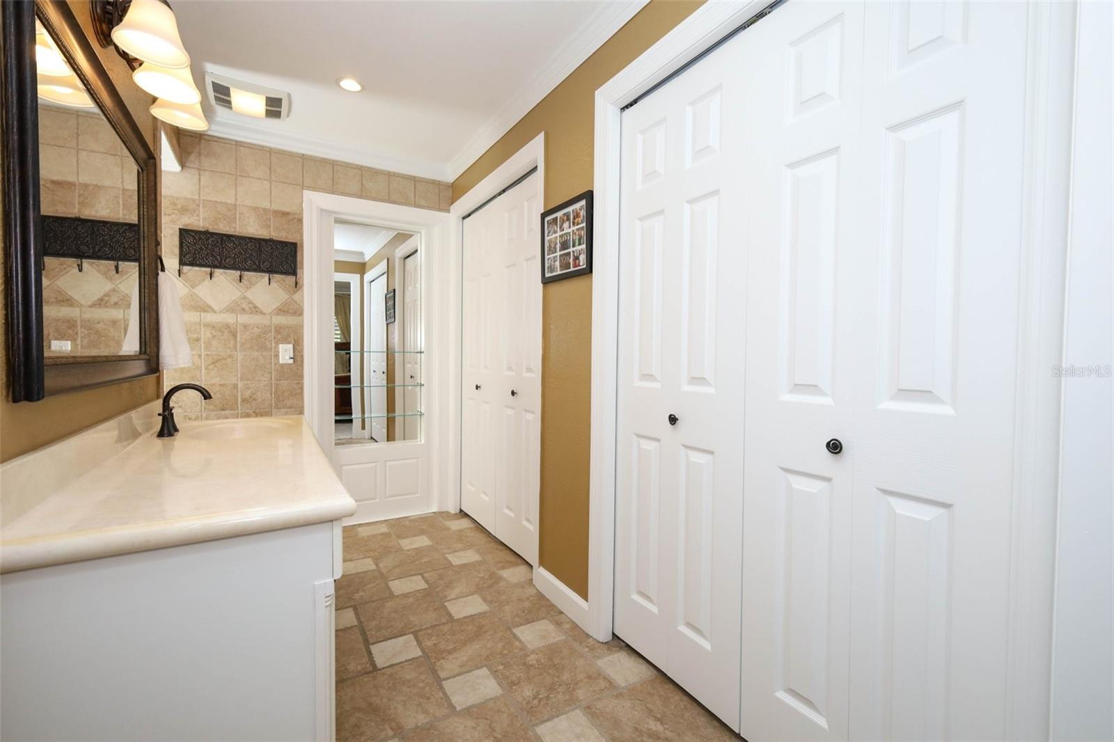 Image 16 of 64 For 1489 Aster Court