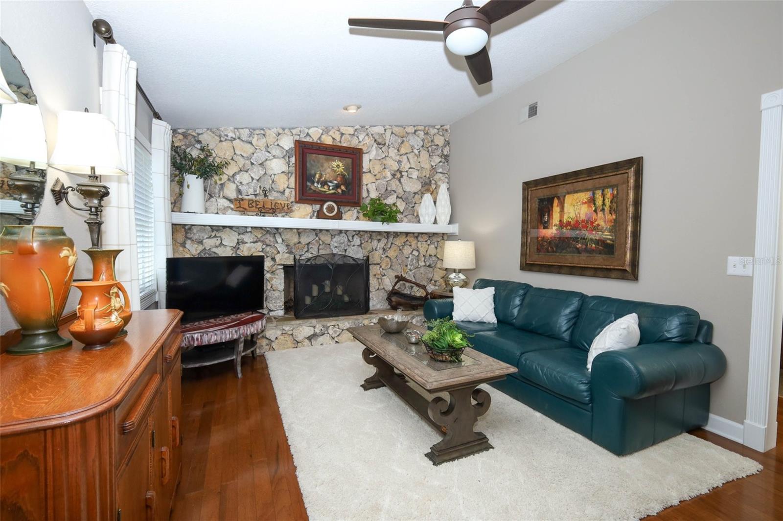 Image 24 of 64 For 1489 Aster Court