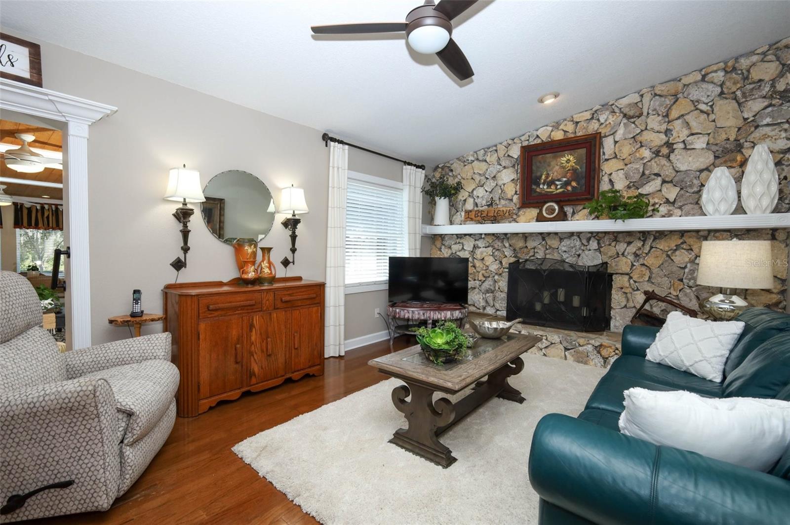 Image 27 of 64 For 1489 Aster Court