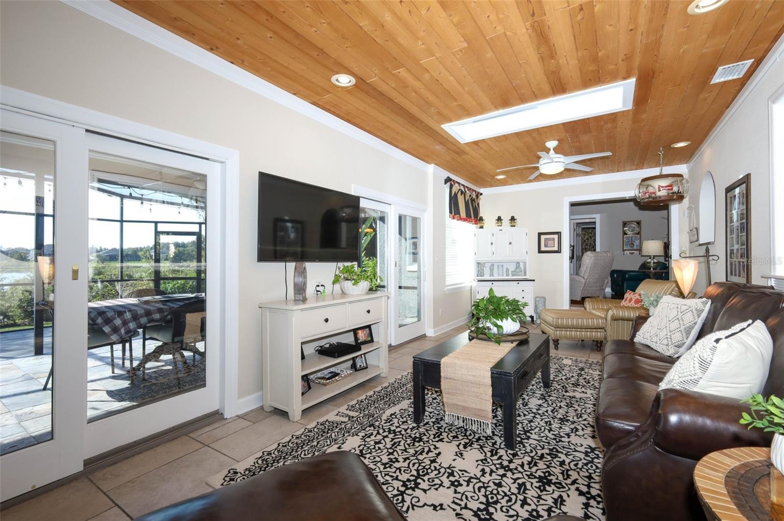 Image 33 of 64 For 1489 Aster Court