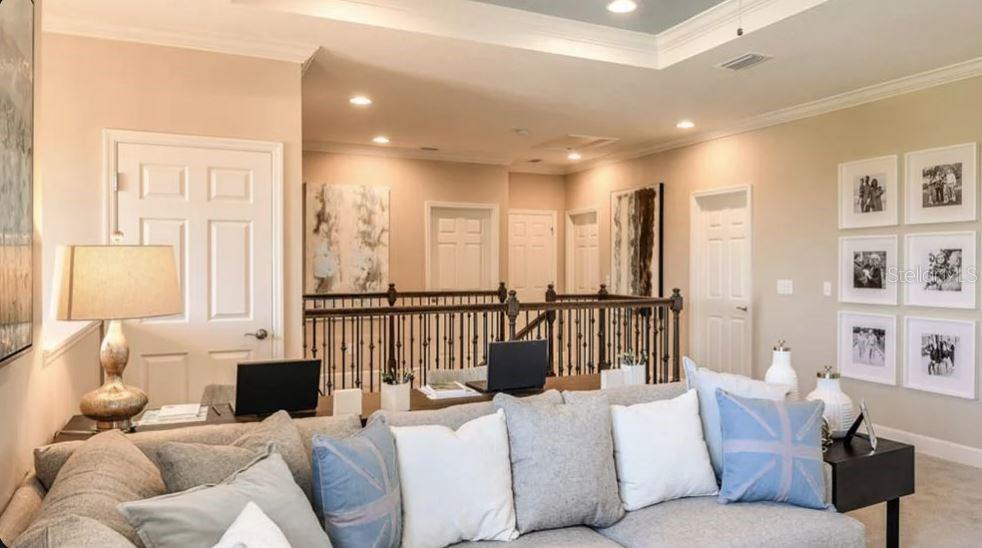 Image 20 of 28 For 584 Moon Shell Circle