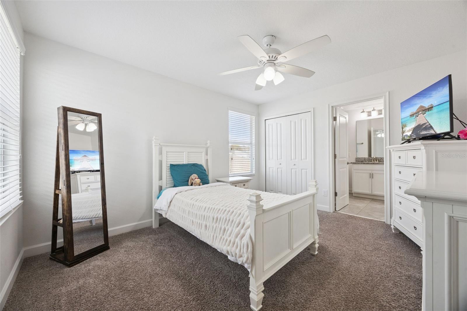 Image 27 of 88 For 11809 Ginsberg Place