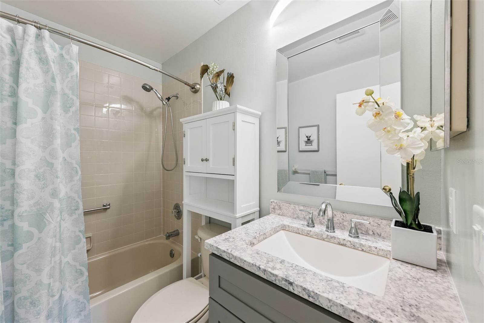 Image 11 of 25 For 1174 N Fairway Dr 1174