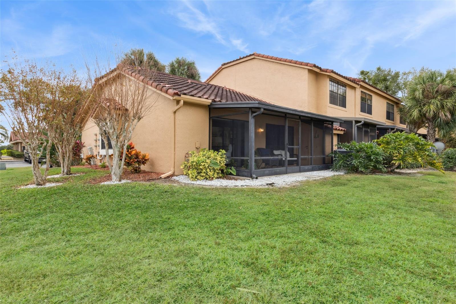 Image 17 of 25 For 1174 N Fairway Dr 1174