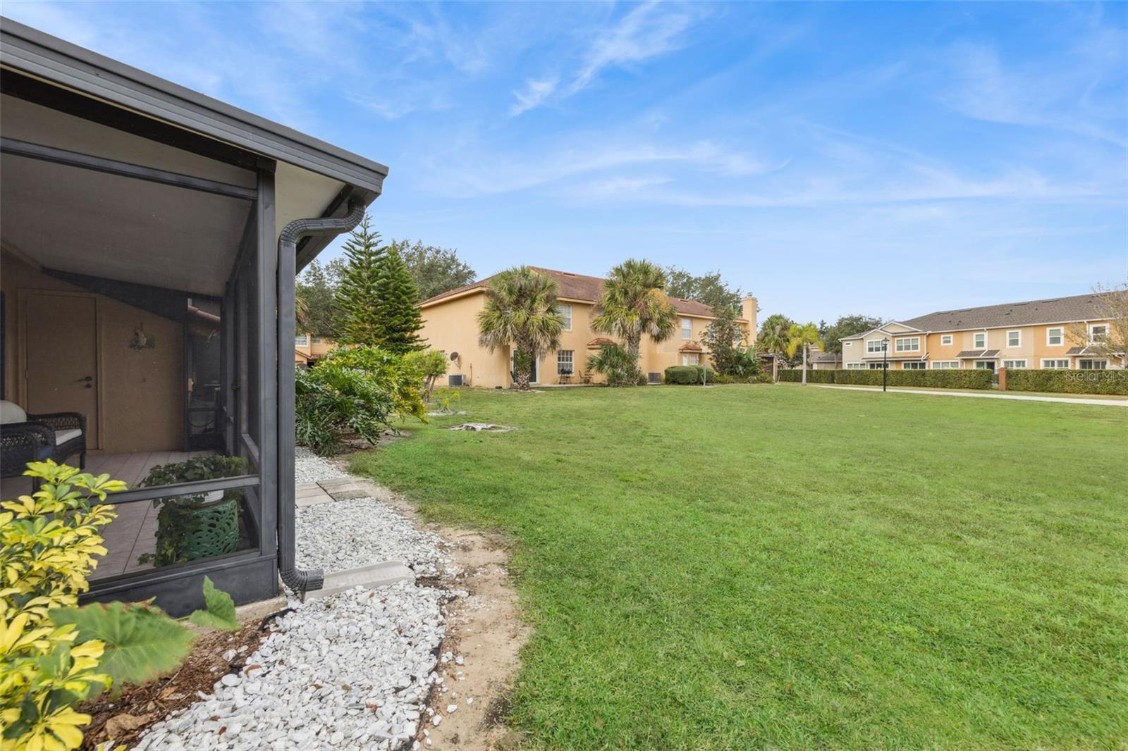 Image 18 of 25 For 1174 N Fairway Dr 1174