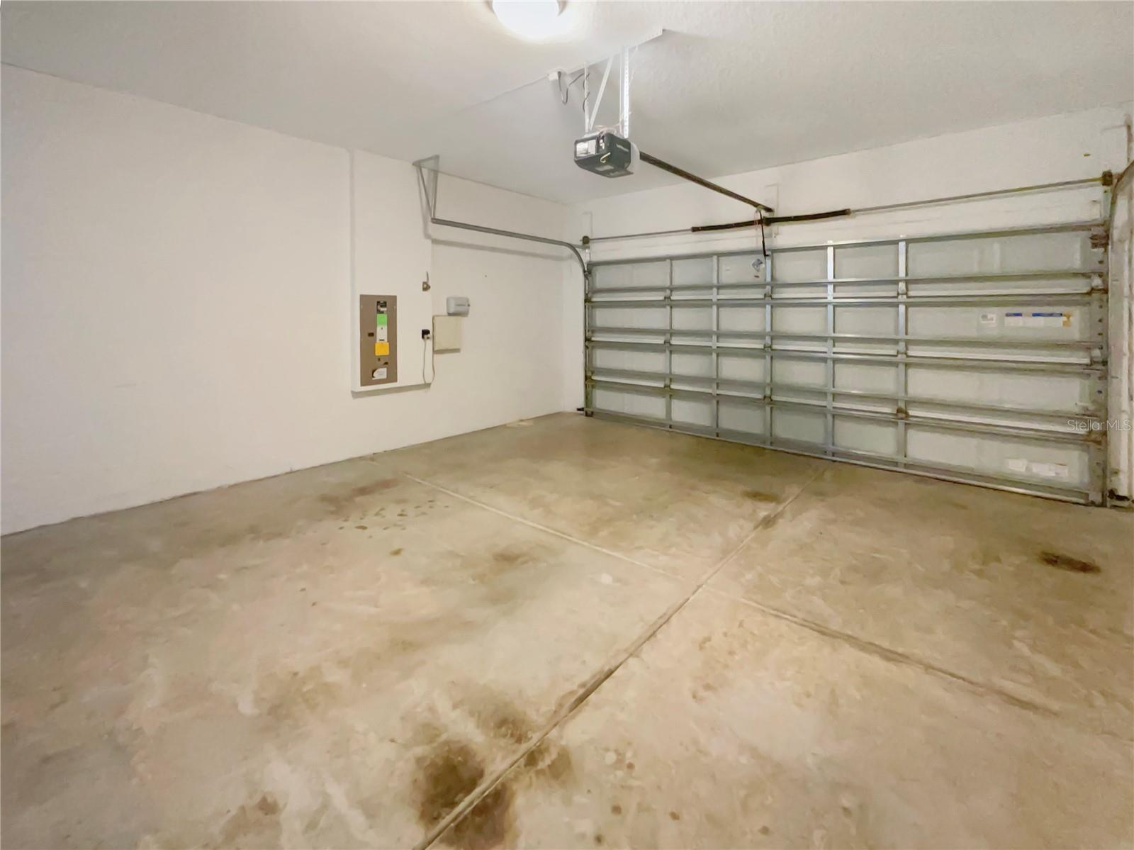 Image 26 of 30 For 16136 Monterey Greens Circle