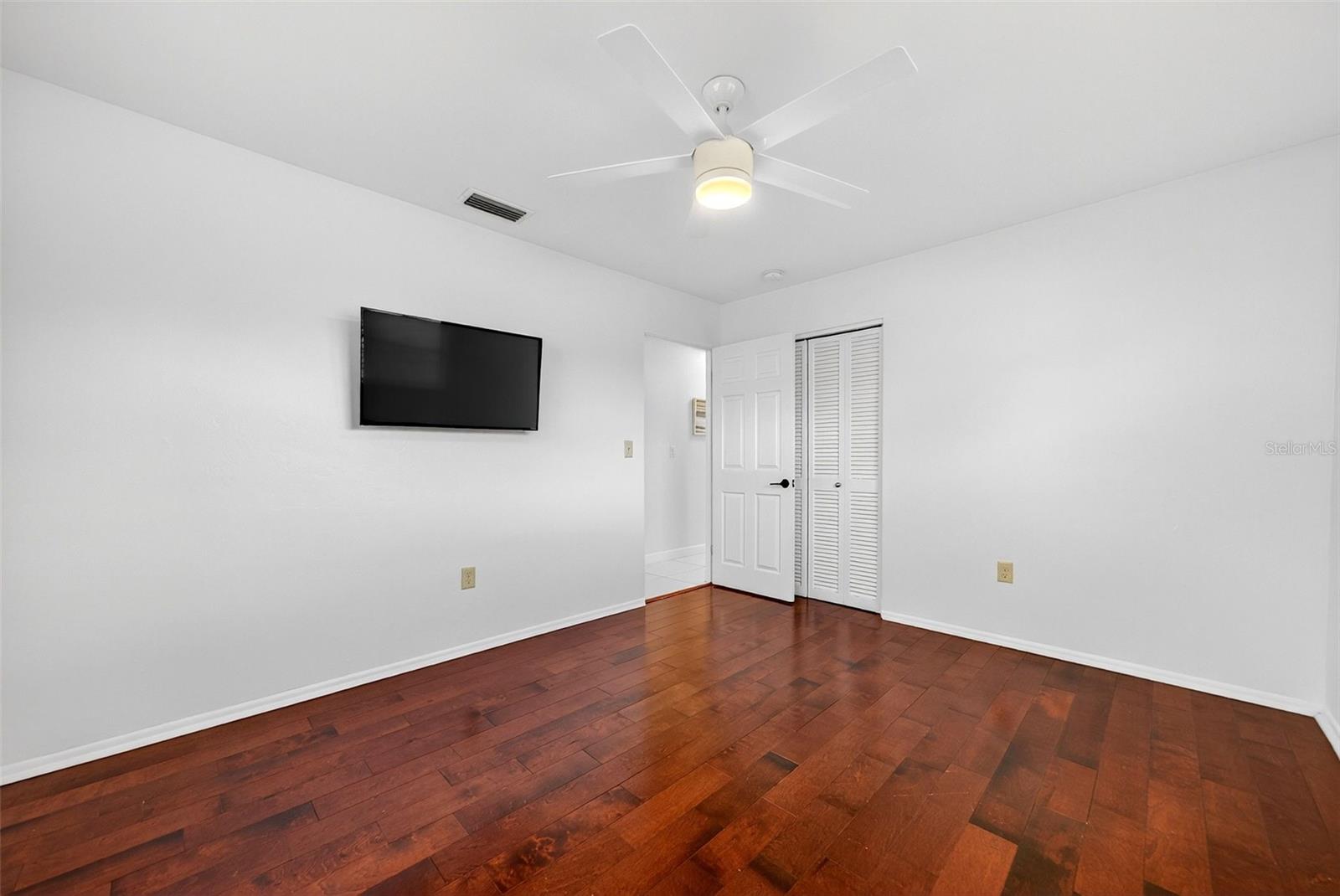 Image 27 of 63 For 5641 Antietam Drive