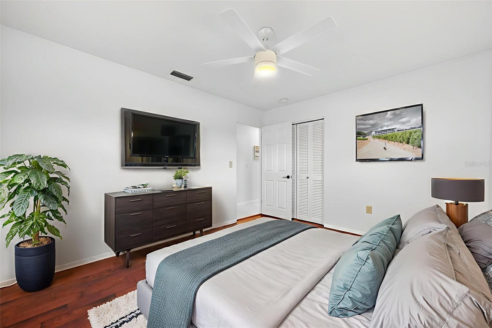 Image 32 of 63 For 5641 Antietam Drive