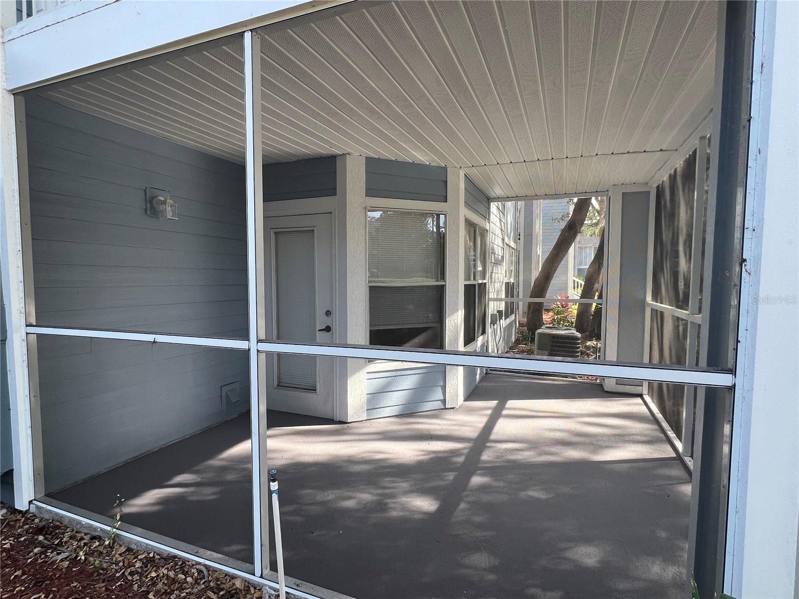 Image 2 of 10 For 2569 Grassy Point Drive 101