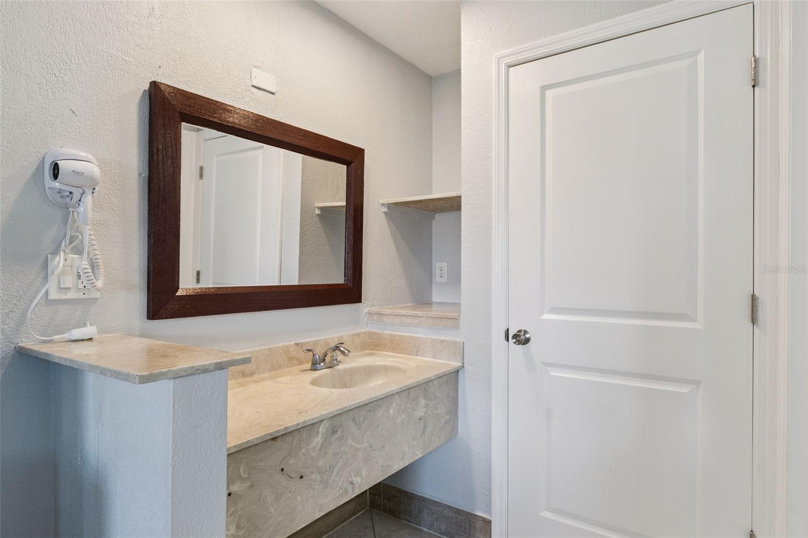 Image 9 of 20 For 4640 Irlo Bronson Memorial Highway